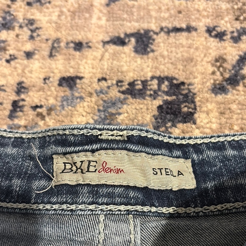 BKE Blue Jean Shorts Vintage Distressed Style - Picture 8 of 10